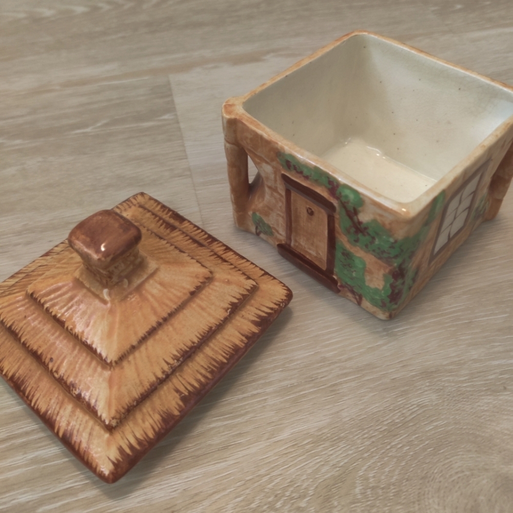Vintage Westminster Cottage Sugar Bowl - Picture 2 of 6